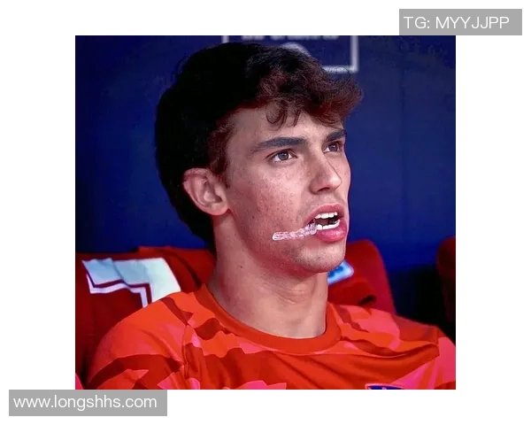 足球球星长发男头像展示强烈个性与魅力的运动风采